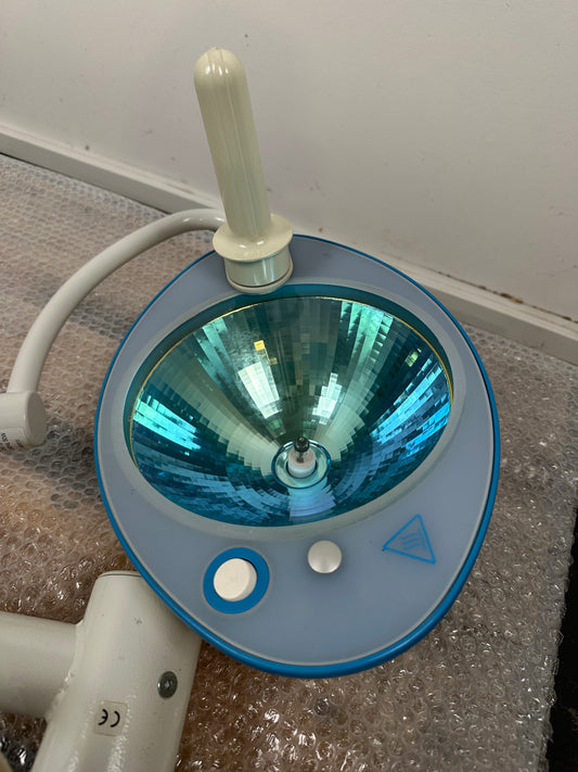 Hanaulux Heraeus Blue 30 Examination Light / Treatment Light – Wall-mounted