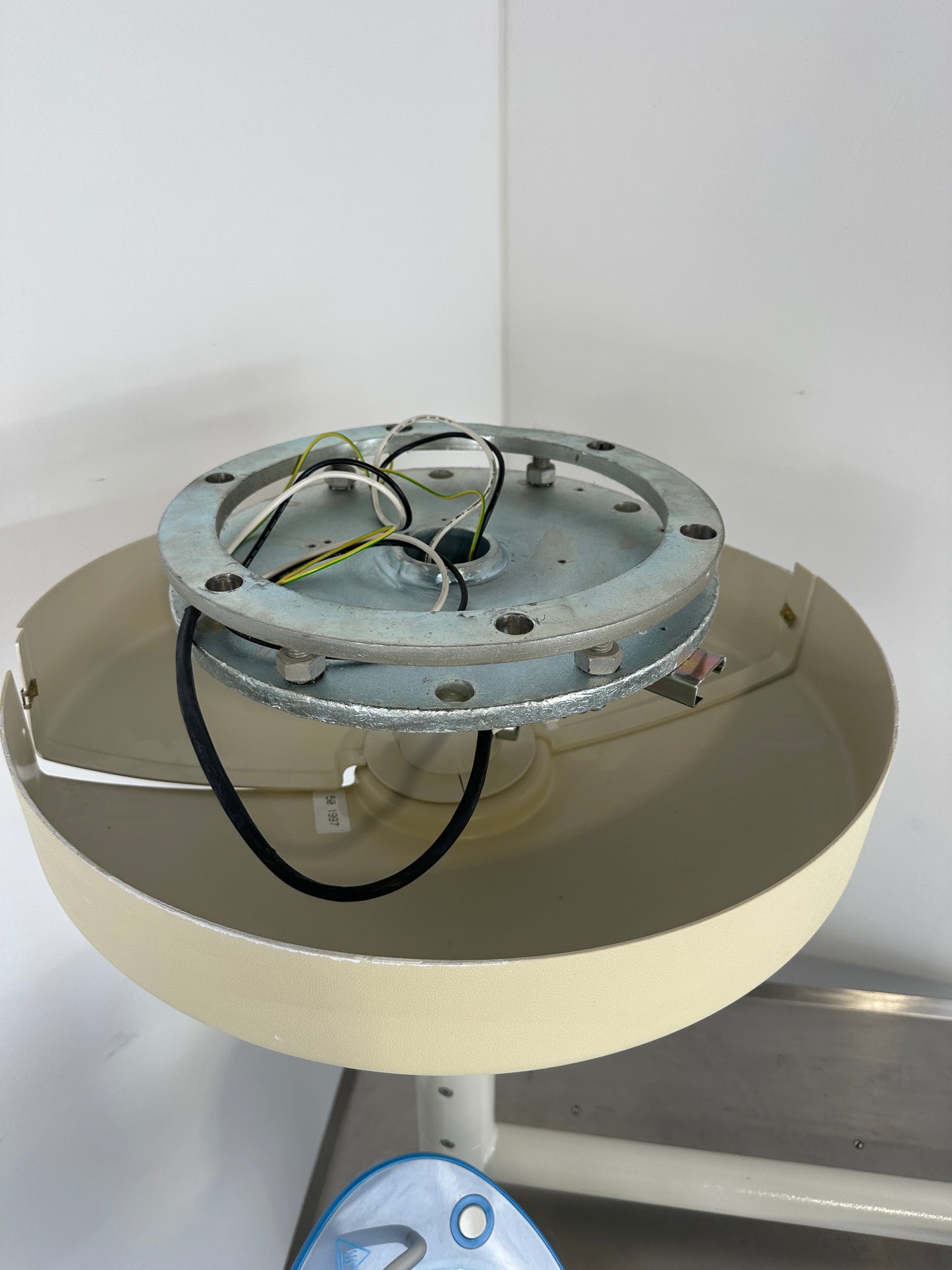 Heraeus Hanaulux Blue 30 OP-Lampe Deckenmontage