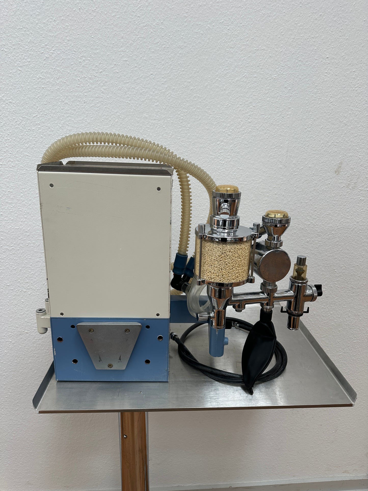 Dräger Trajan 808 blue Anesthesia Machine