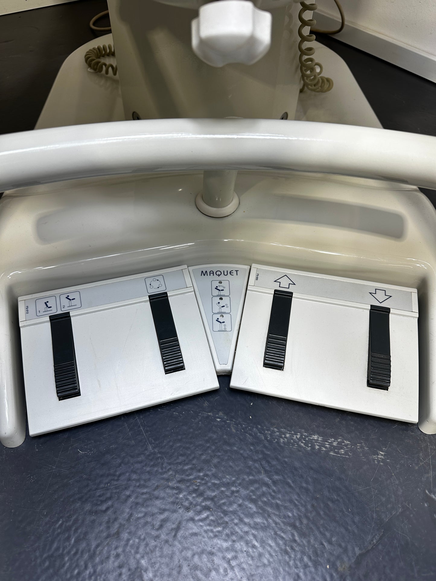 Maquet Radius 1557.02AJ Gynäkologischer Untersuchungsstuhl