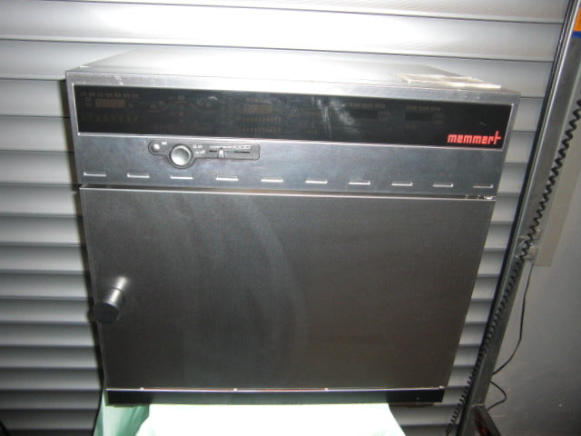 Memmert INB 300 Brutschrank (Präzisionsbrutschrank)
