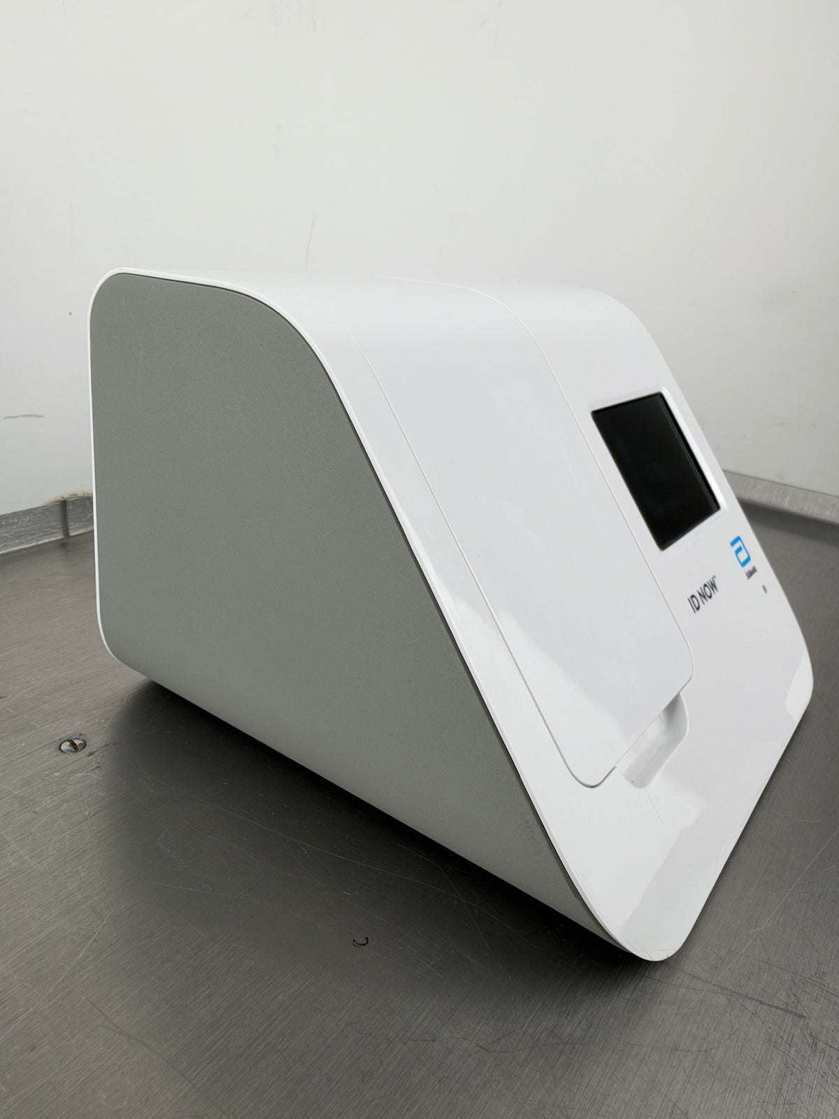 Abbott ID NOW EQ002002A Molekular-Diagnostik / Point-of-Care Analyzer inkl. Netzteil