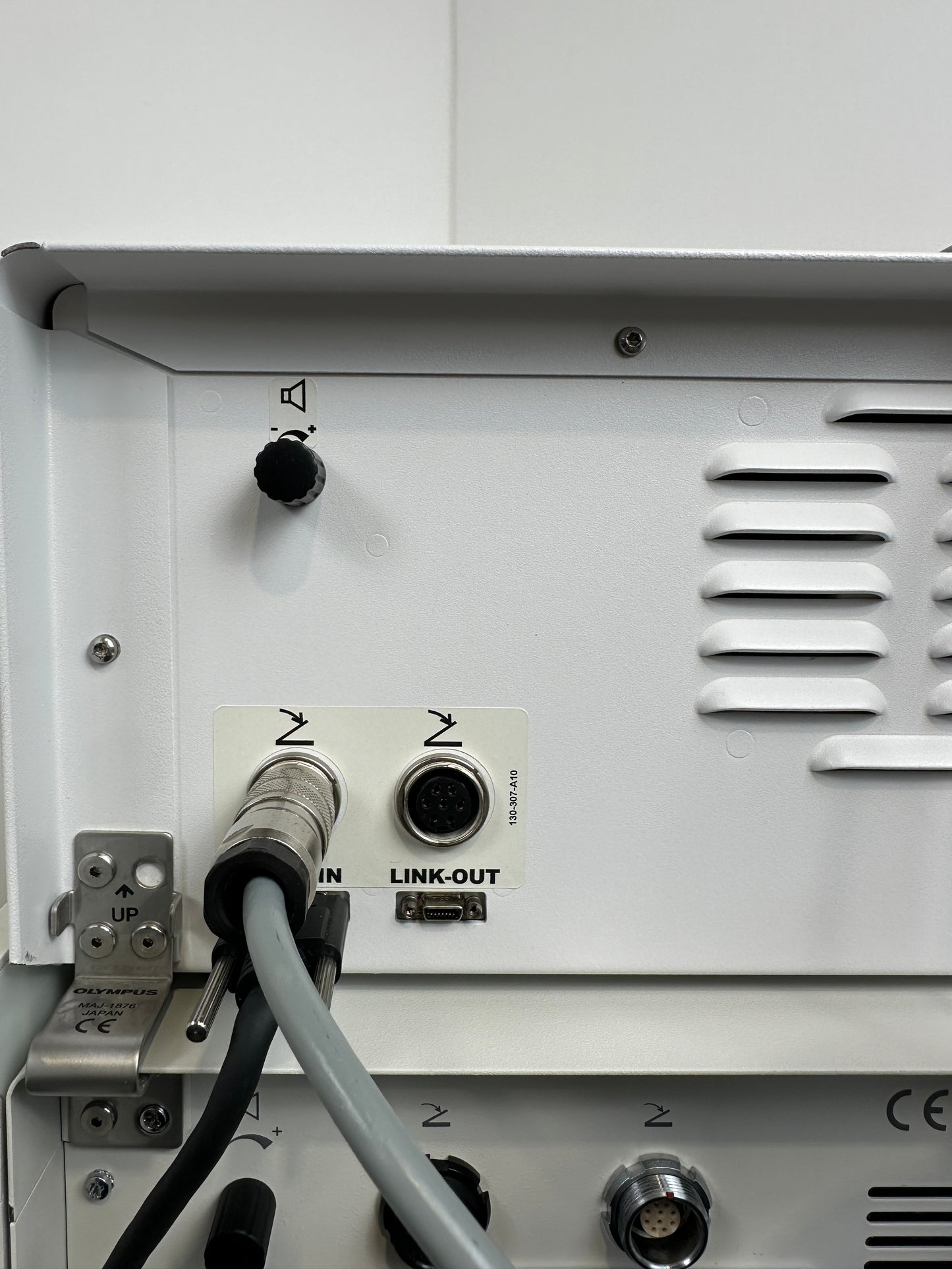 Olympus HF-Generator ESG-400 & Ultraschallgenerator USG-400 & Fahrwagen TC-E400