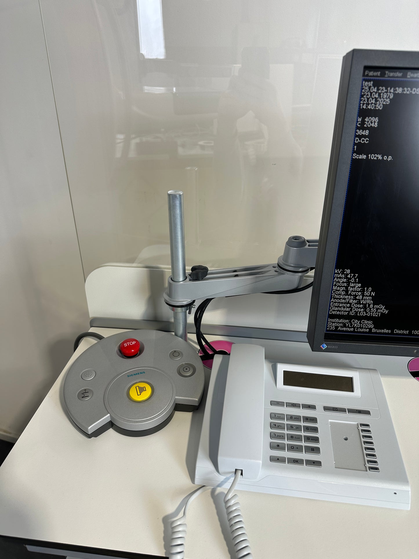 Siemens Mammomat Inspiration mammography machine incl. control console