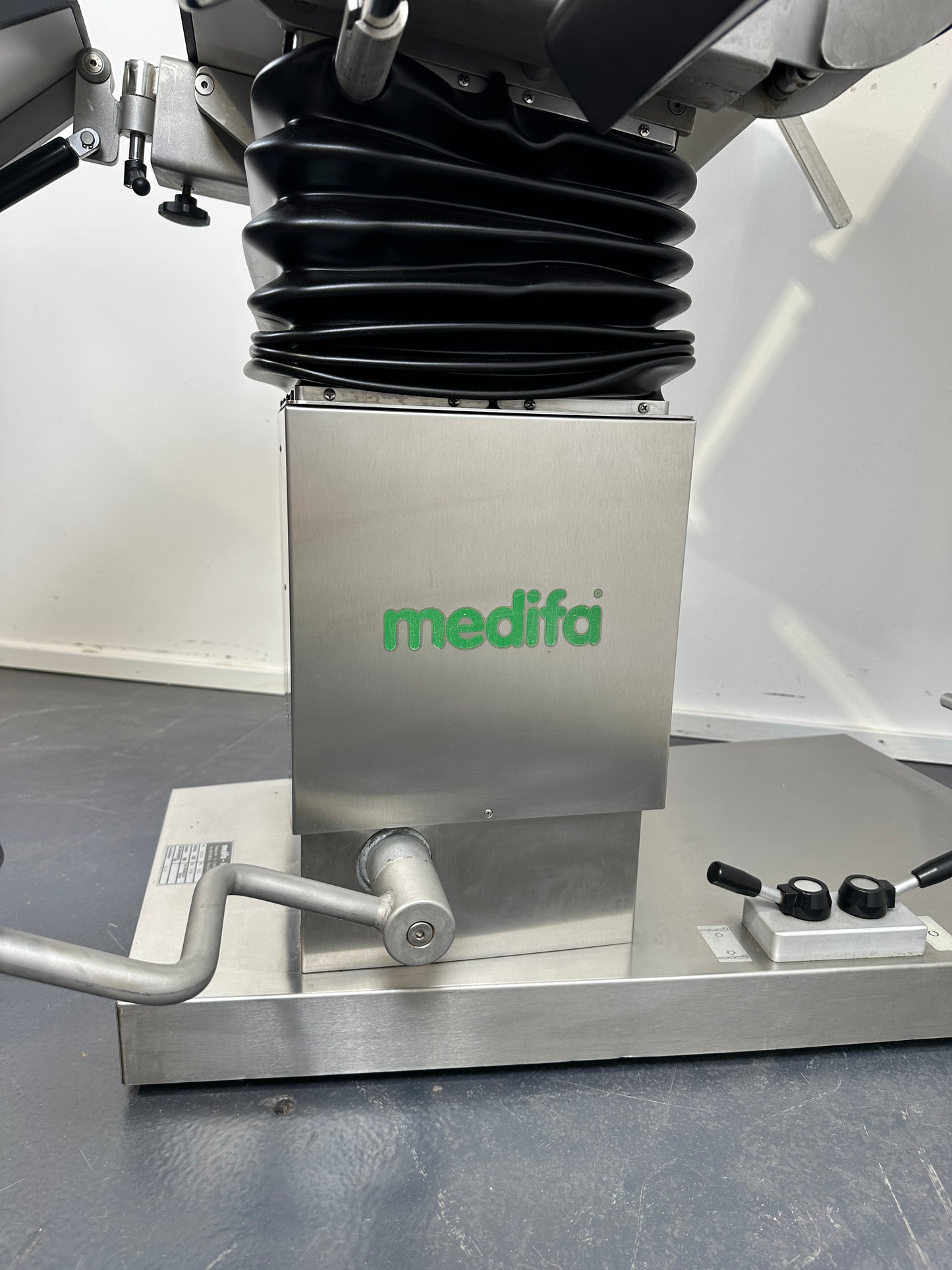 Medifa 5000 Antigua OP-Tisch Hydraulisch Typ: 500120