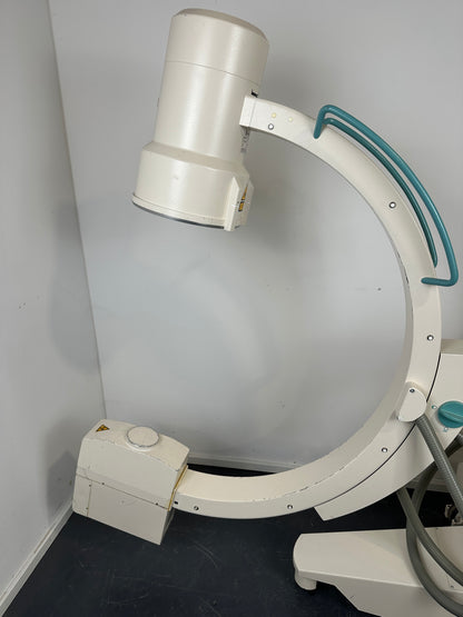 Ziehm Imaging Ziehm 8000 mobiler C-Bogen – Röntgenanlage mit Doppelmonitor – Bj. 2005