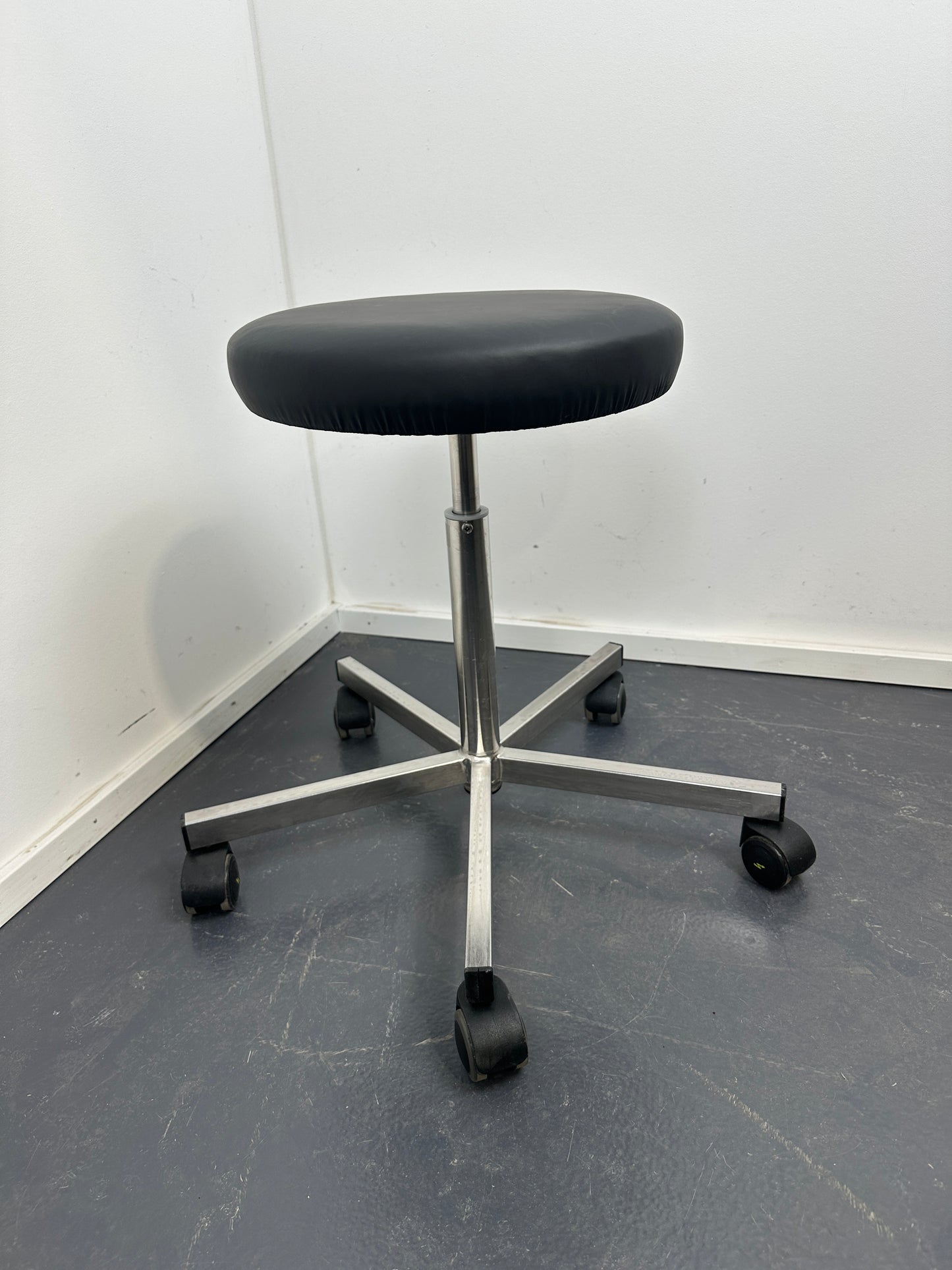 OP-Hocker Höhenverstellbar