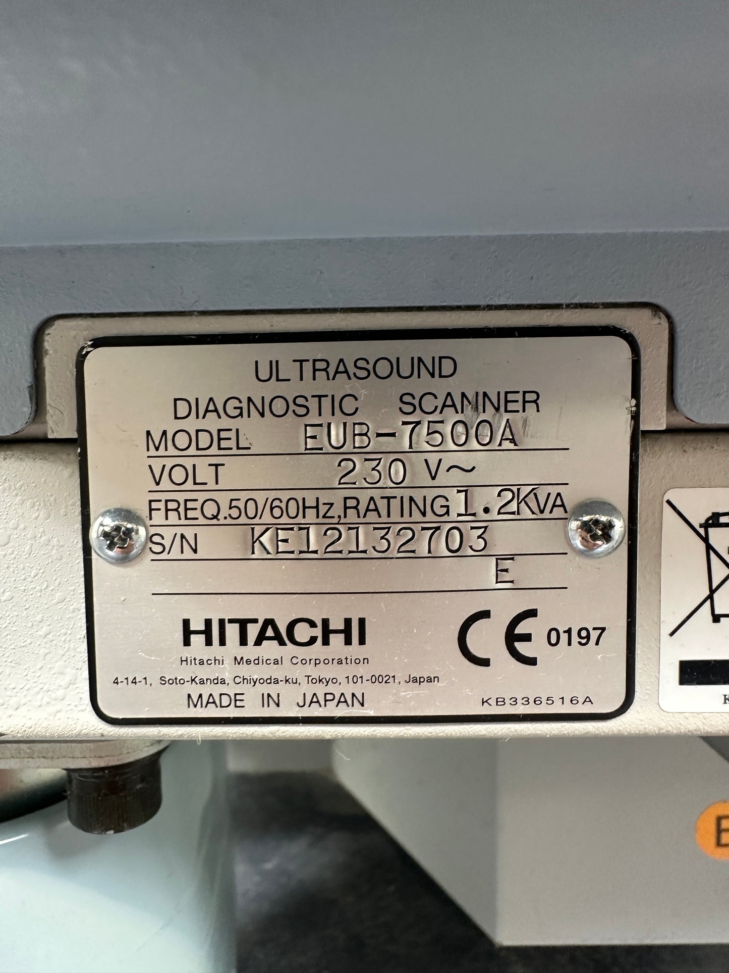 Hitachi EUB-7500A Ultraschallfarbdoppler inkl. 2 Sonden