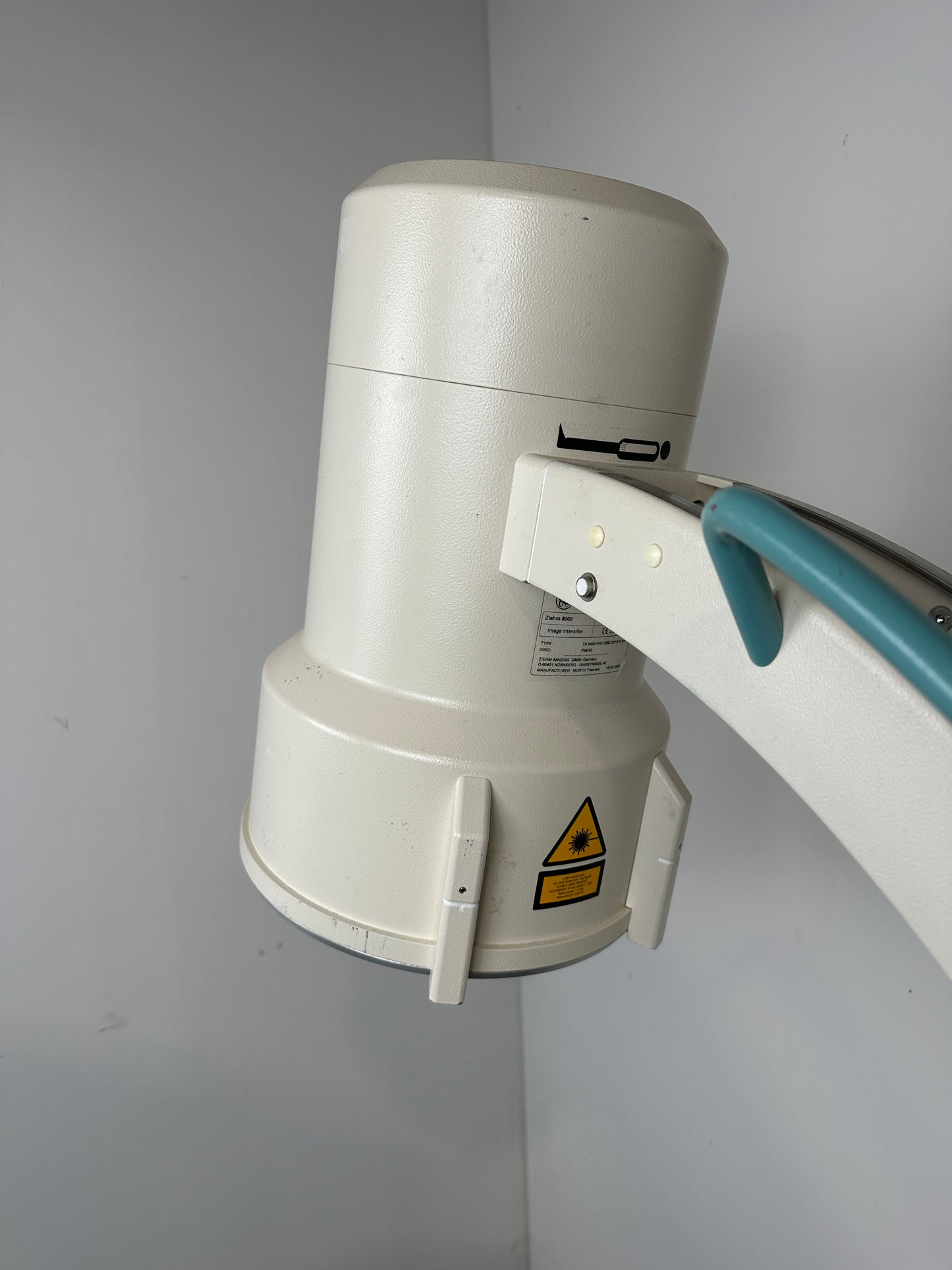 Ziehm Imaging Ziehm 8000 mobiler C-Bogen – Röntgenanlage mit Doppelmonitor – Bj. 2005