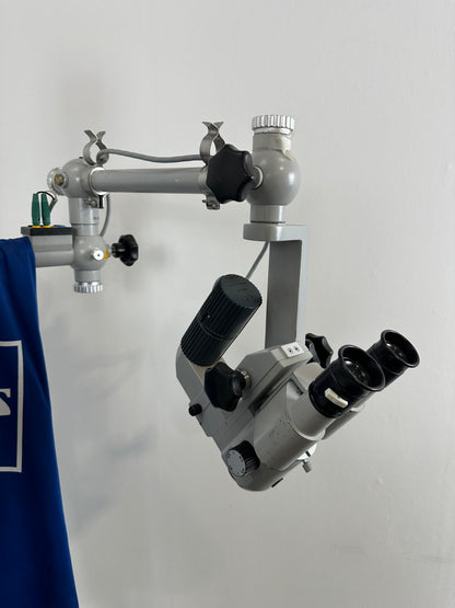 Zeoss OPMI-1 surgical microscope