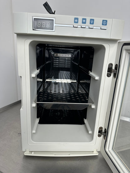 Thermo Scientific Brutschrank HeraTherm IMC18 2017