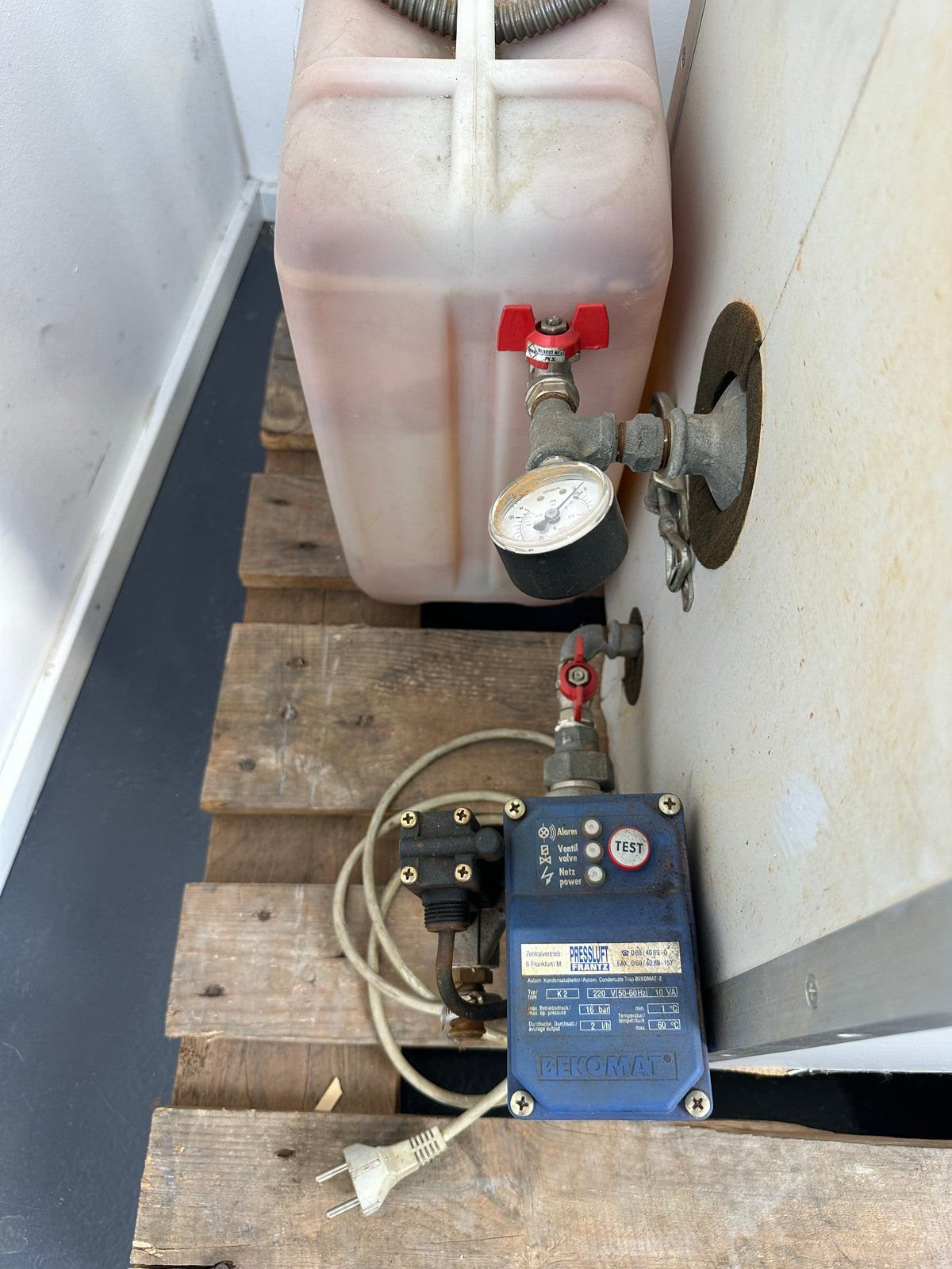 ALUP DKS 400-90 SG Air Compressor – 90 Liter – 10 bar – soundproofed