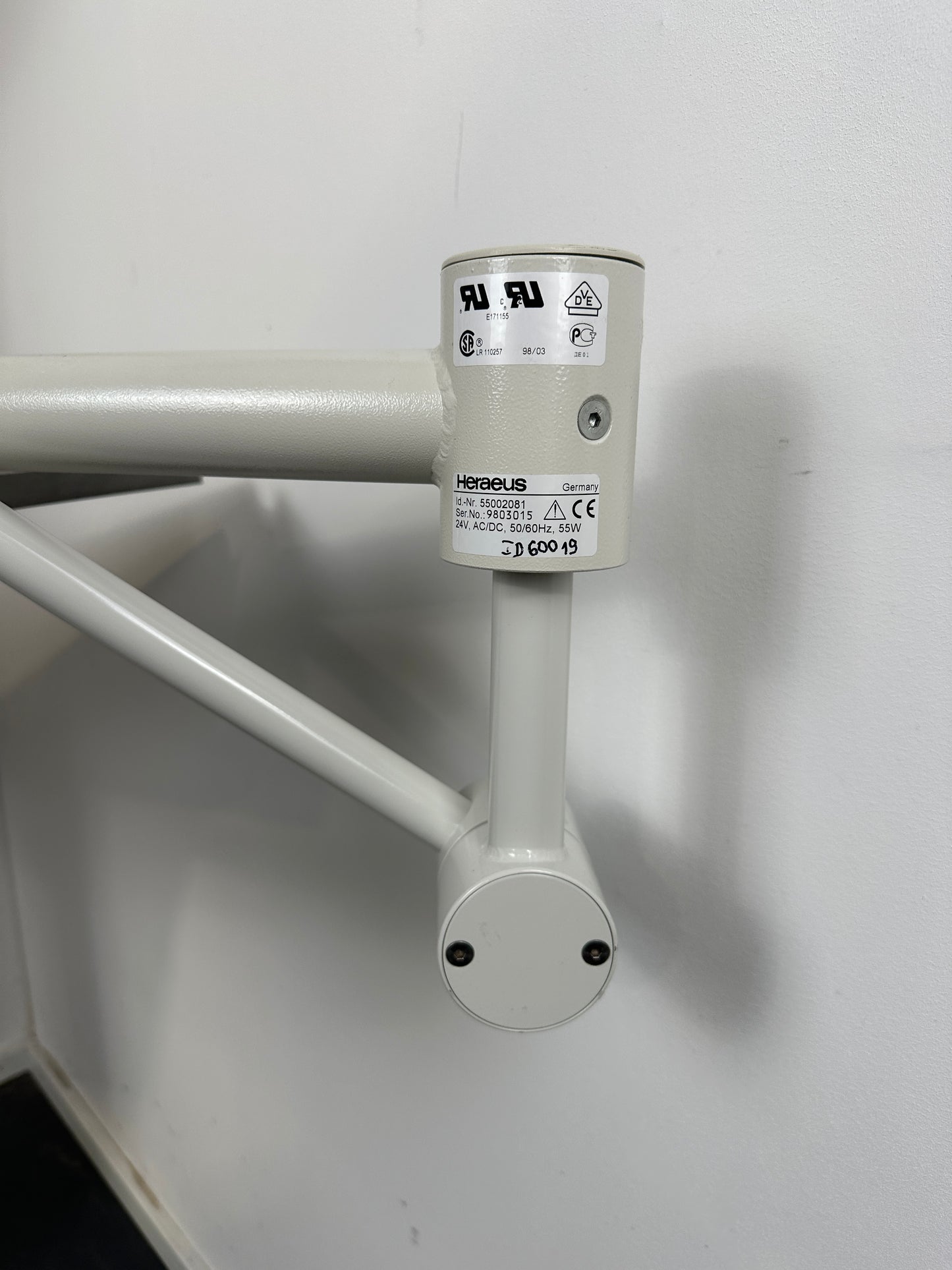 Heraeus Hanaulux Blue 30 OP-Lampe Deckenmontage