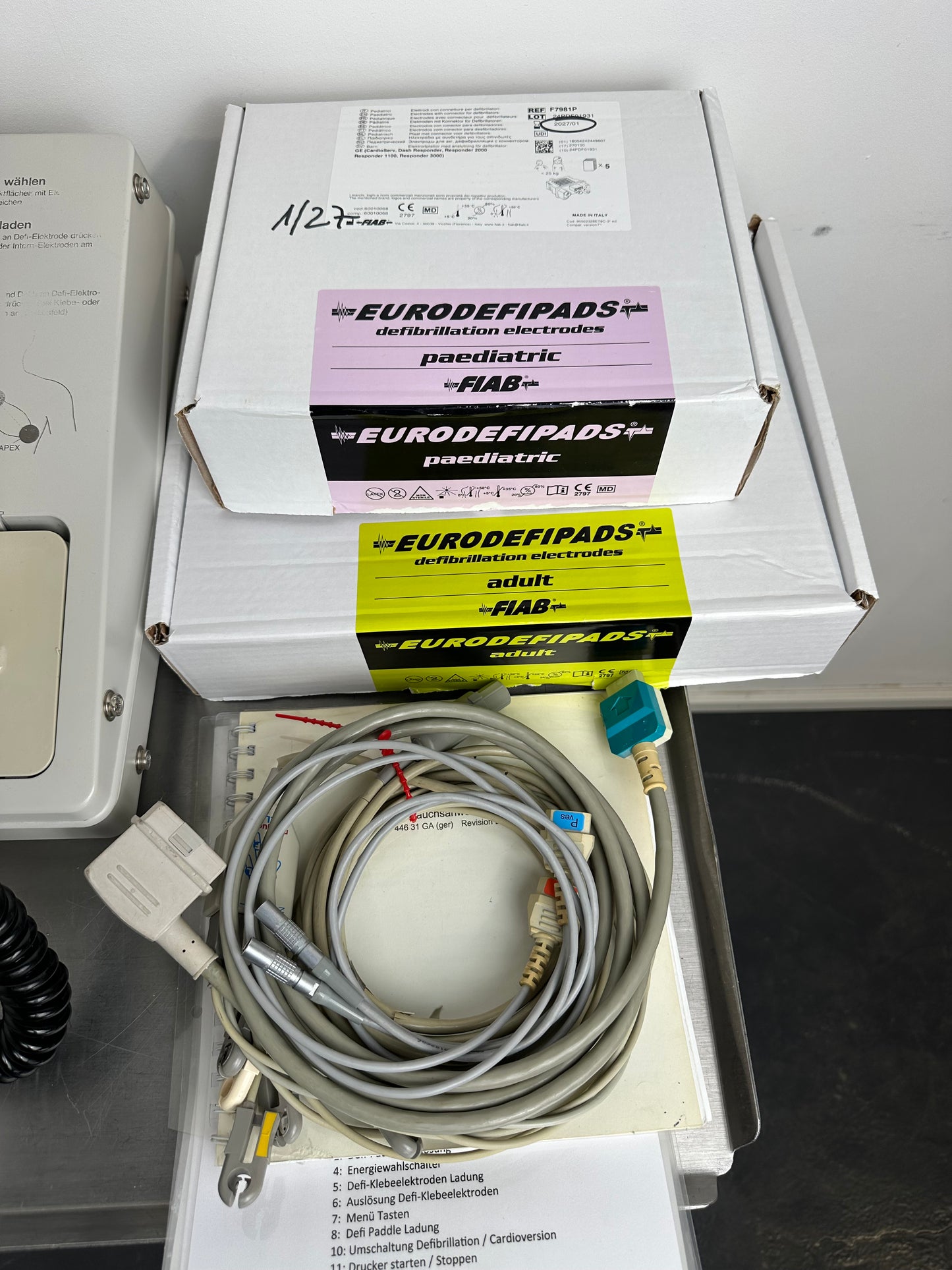 GE Defibrillator CardioServ 2002