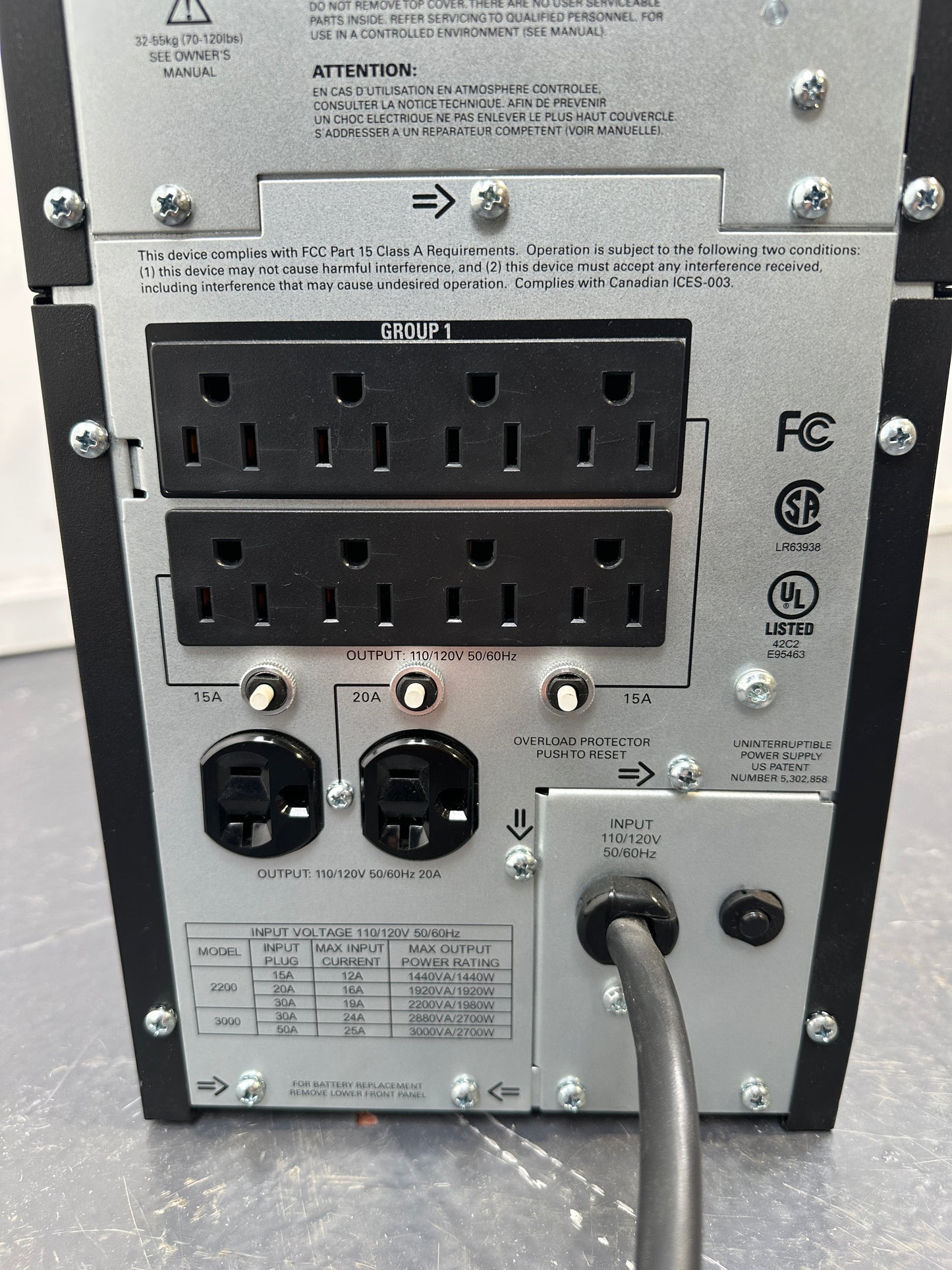 APC Smart-UPS SMT2200 USV US-/120-V-Version Stecker: NEMA L5-30P (30 A / 125 V Twist-Lock)