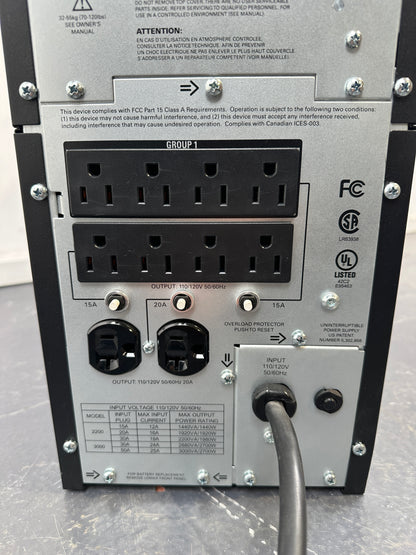 APC Smart-UPS SMT2200 USV US-/120-V-Version Stecker: NEMA L5-30P (30 A / 125 V Twist-Lock)