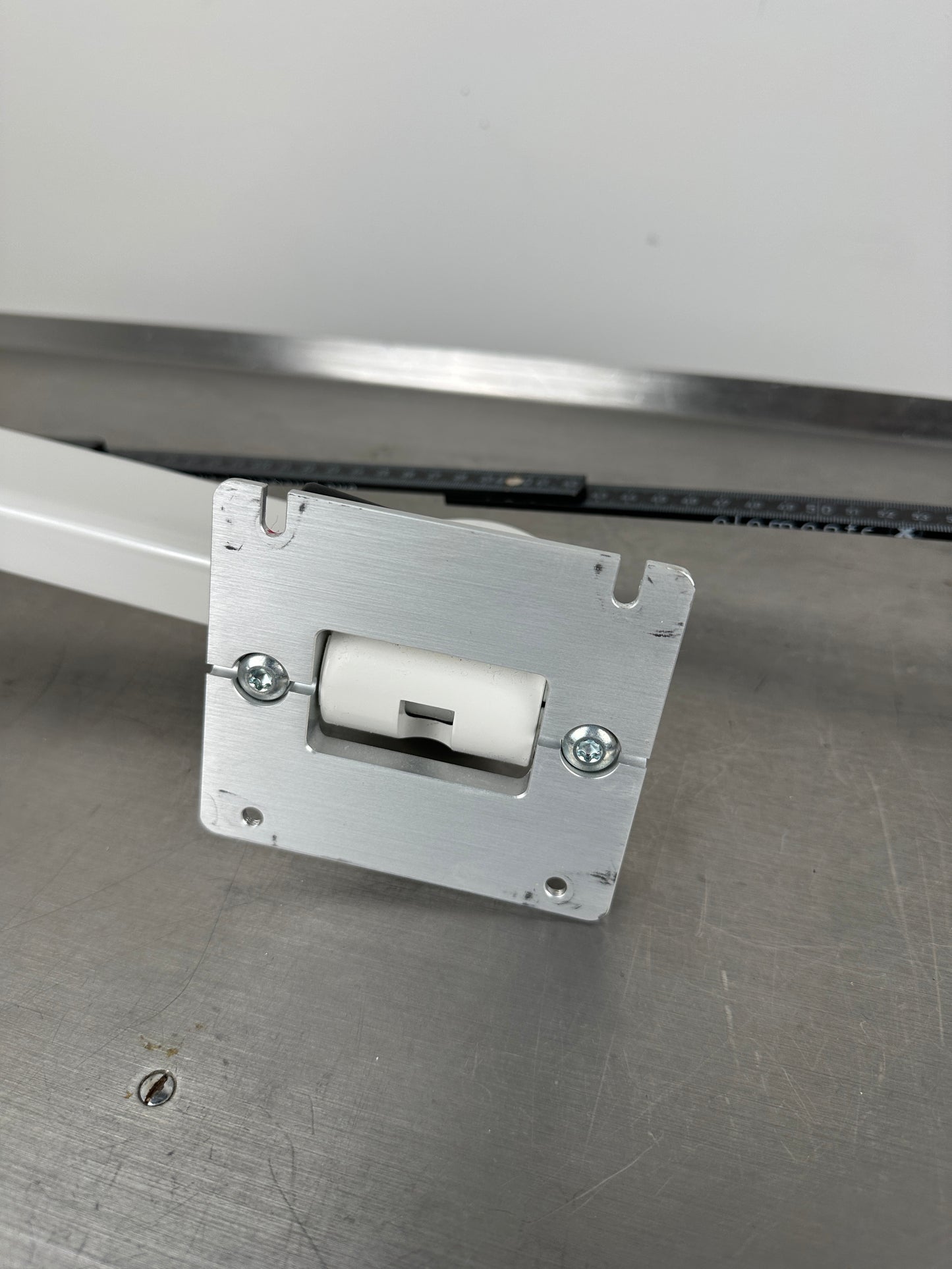 Dräger GCX Halterung f. Monitor 400mm Schwenkbar