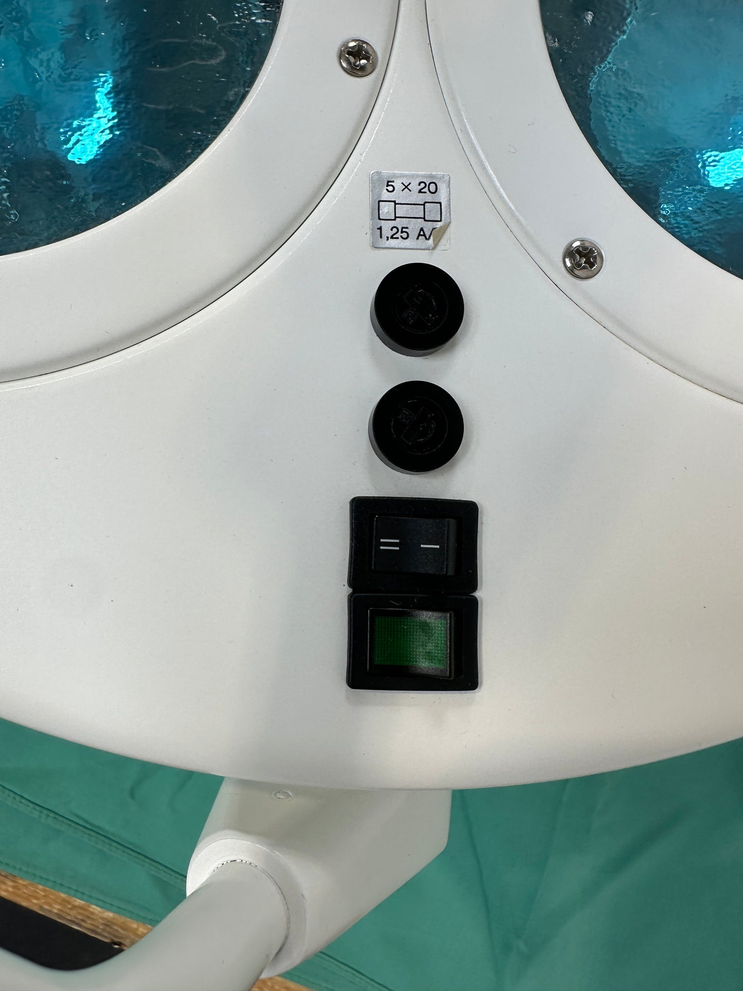 Dr. Mach Triaflex OP-Lampe Deckenmontage