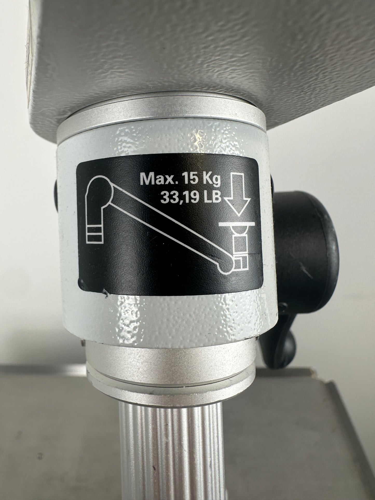iTD Tragarm / Monitorarm mit Aufnahme für Phillips IntelliVue MP / MX Patientenmonitor - max. 15kg