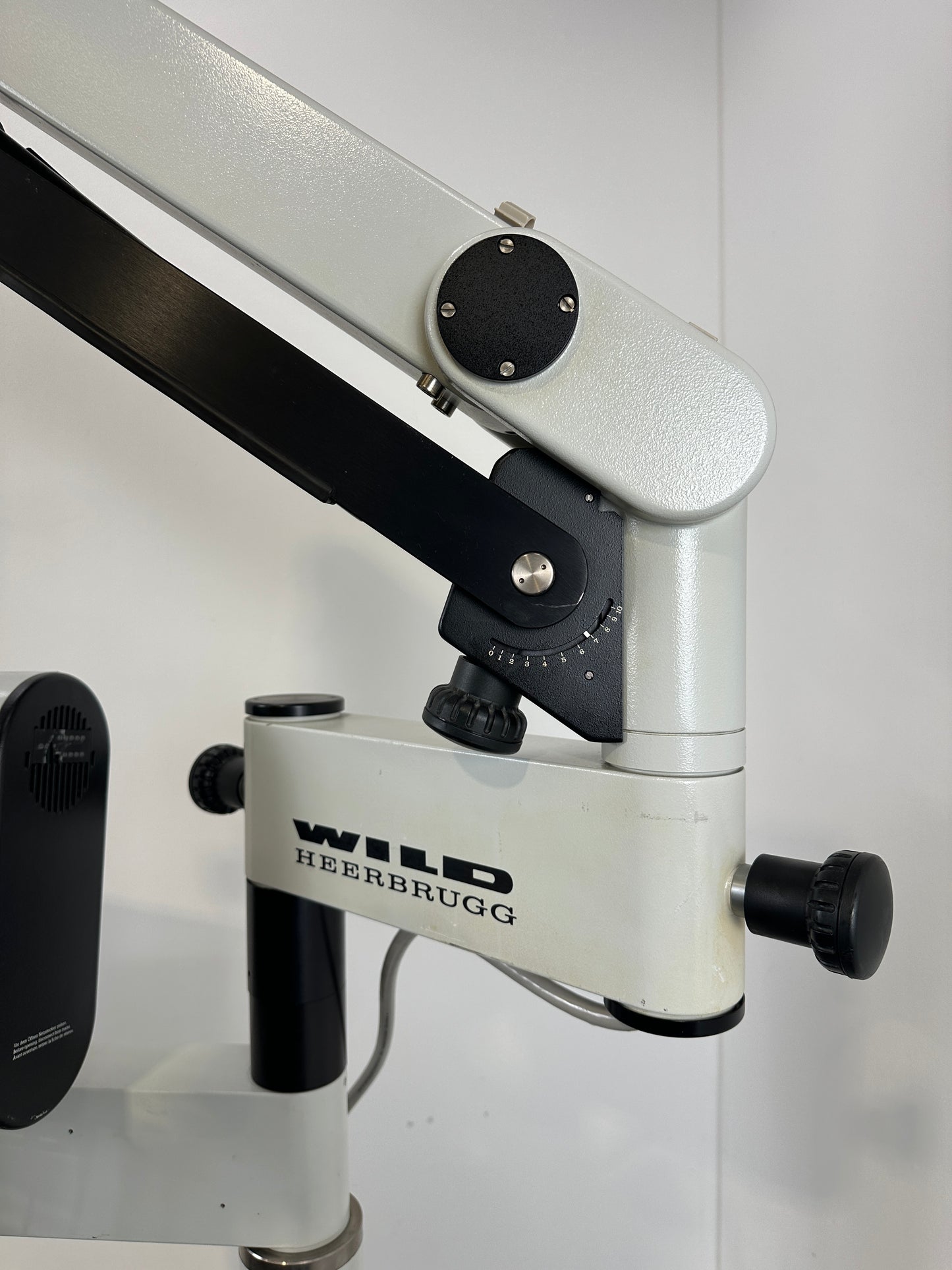 Wild MEL 53 operating microscope