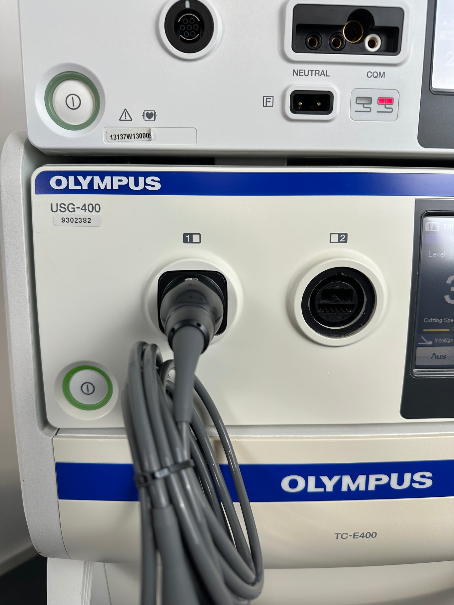 Olympus HF-Generator ESG-400 & Ultraschallgenerator USG-400 & Fahrwagen TC-E400