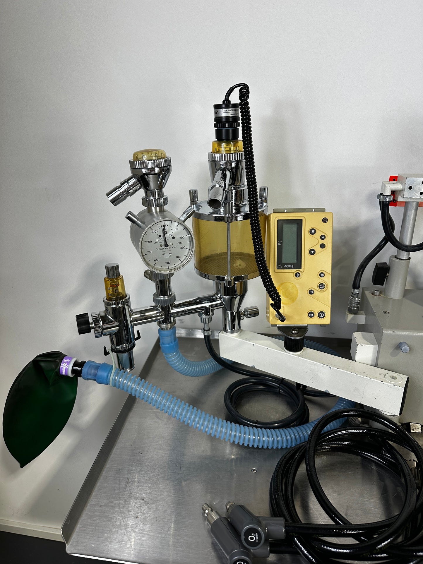 Dräger Trajan anesthesia ventilator (10)
