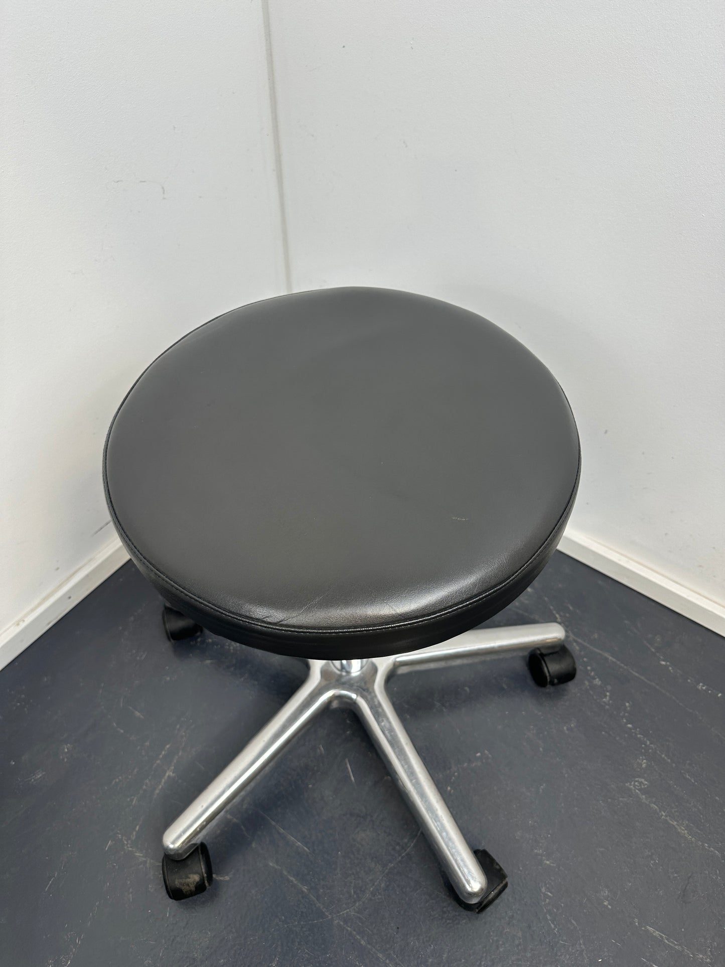 OP-Hocker Höhenverstellbar