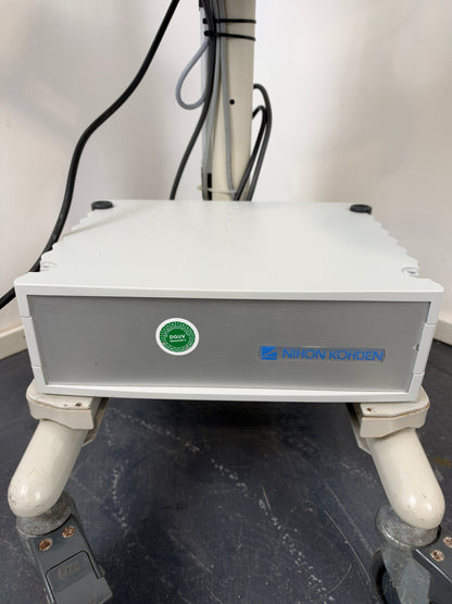 Nihon Khoden ECG-2350 EKG Schreiber & Strässle DT100 Sauganlage