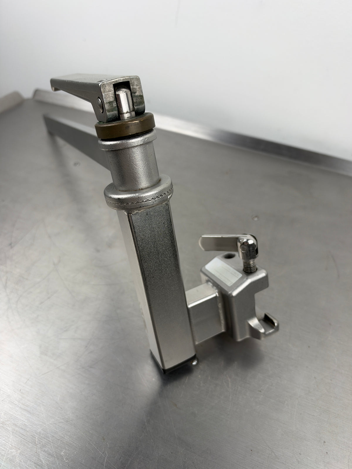 Maquet Ausleger 40 cm mit Klemme zur Befestigung an Standardschiene