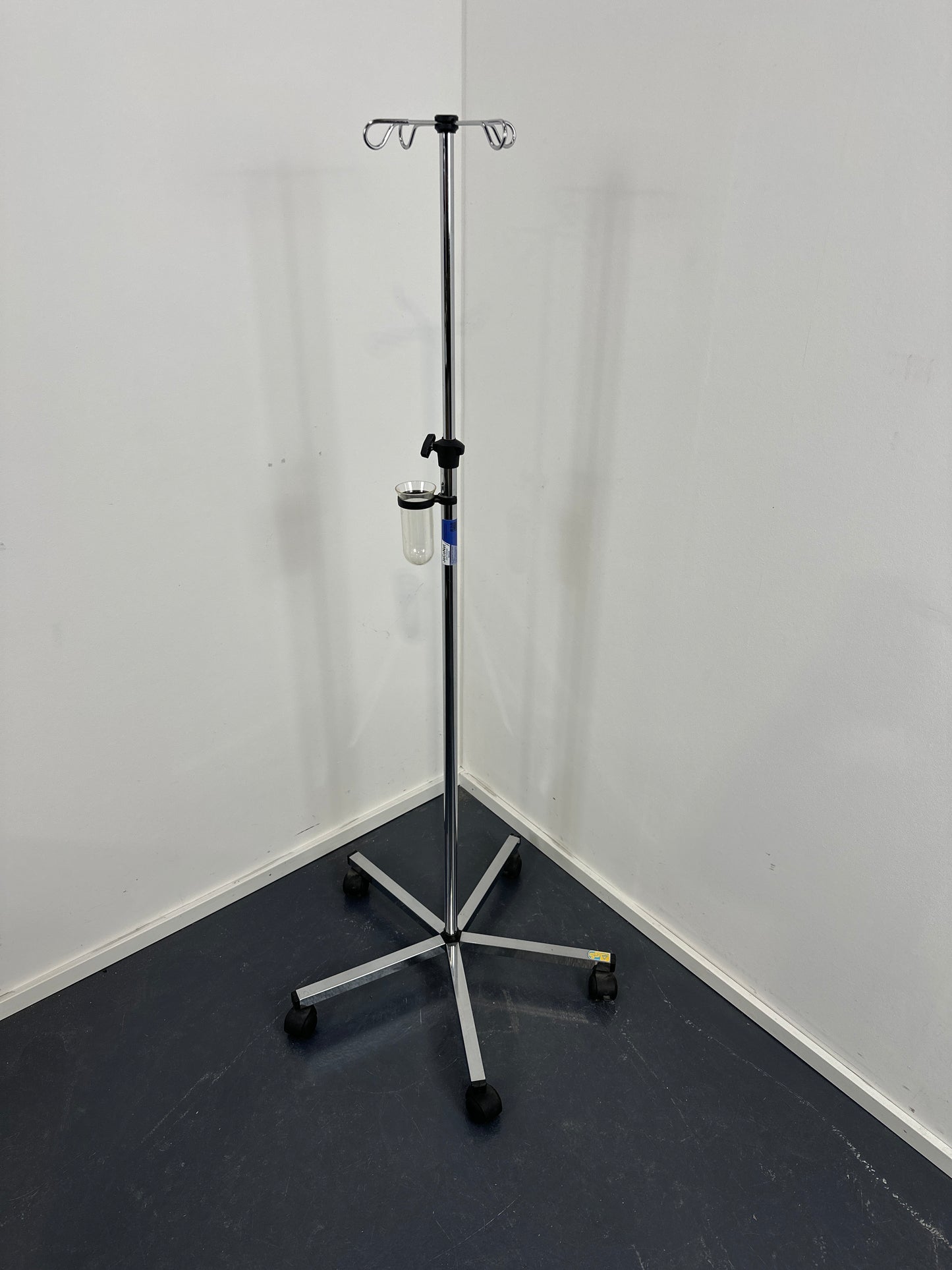 IV Pole (Mobile)