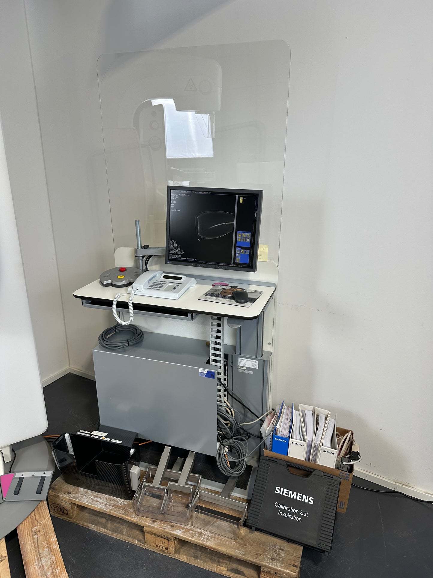 Siemens Mammomat Inspiration mammography machine incl. control console