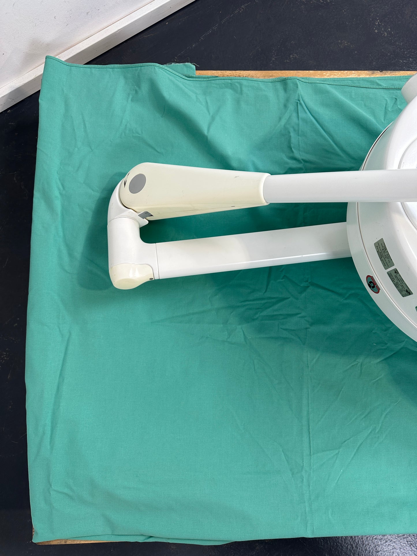 Dr. Mach Triaflex OP-Lampe Deckenmontage