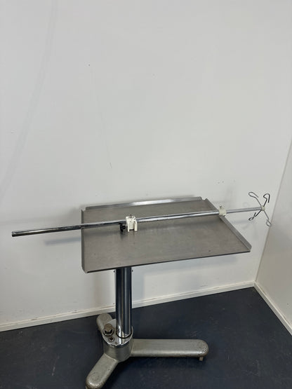Infusion stand for standard rail