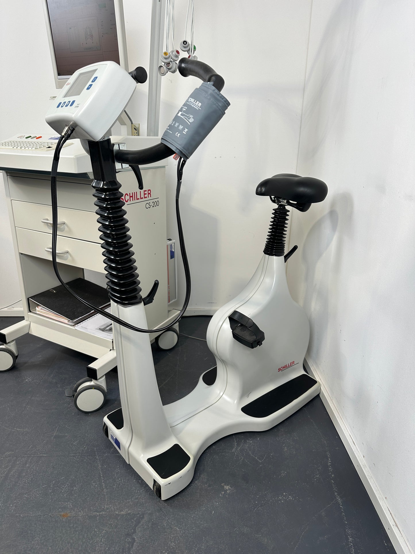 Schiller Cardiovit CS-200 Belastungs EKG, Strässle DT100, Ergometer 911 BP Windows 10