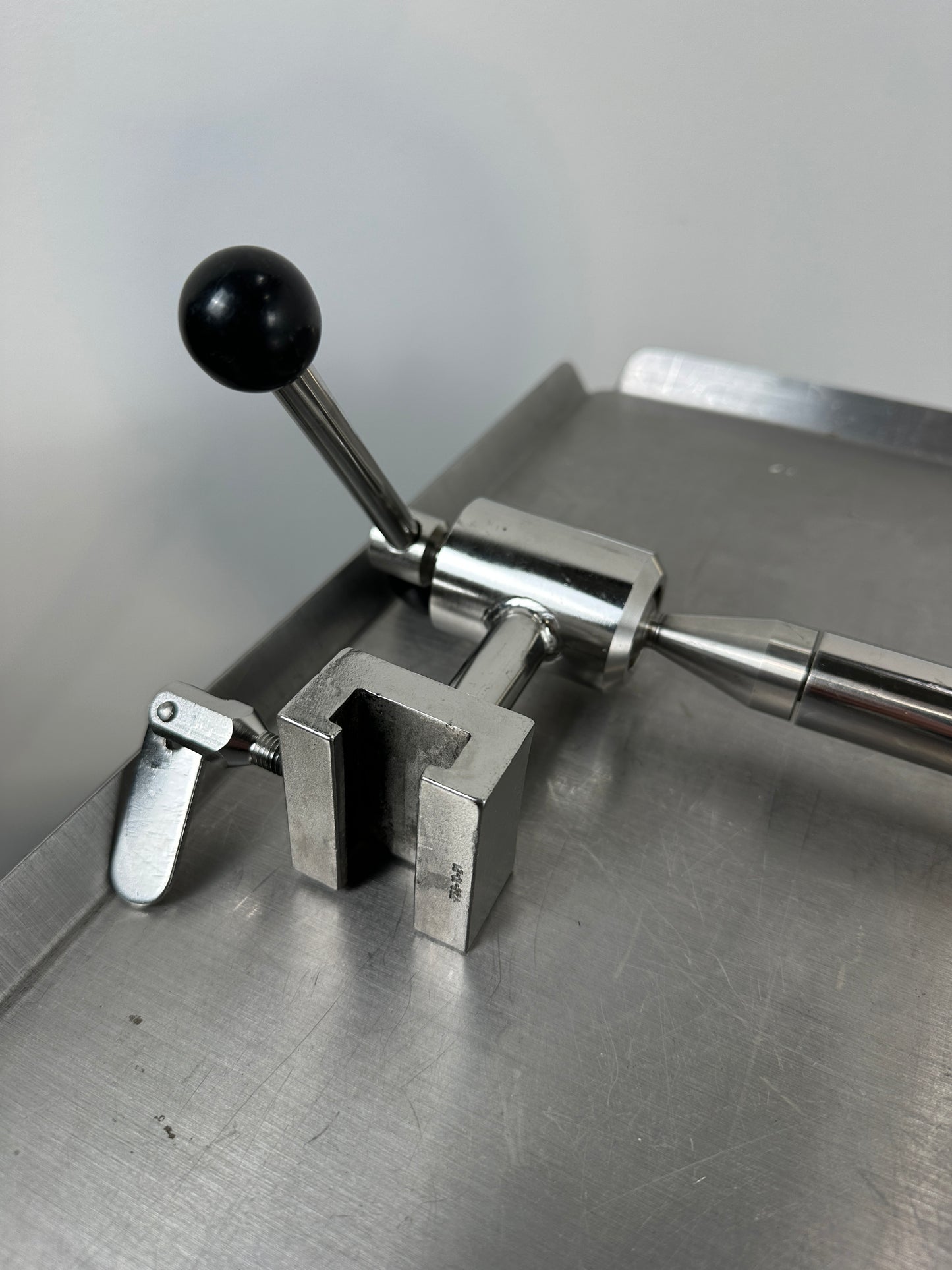 Infusion stand for standard rail