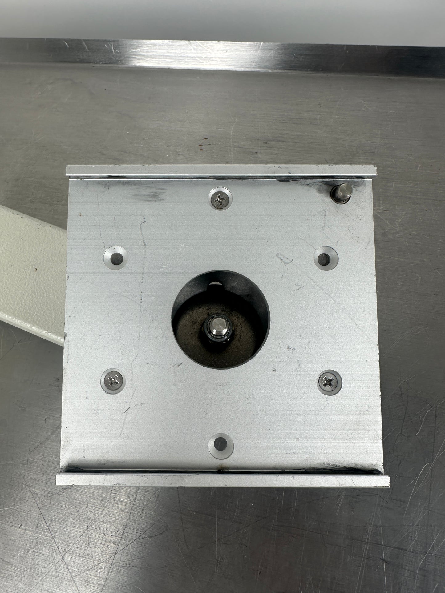 Medizinischer Monitor-Tragarm / Schwenkarm mit Normschienenklemme & Geräteaufnahme Dräger – 225 mm