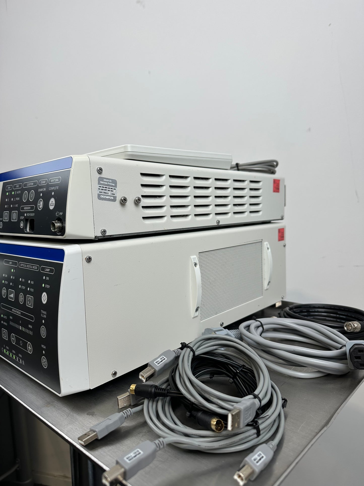 Olympus Evis Exera III Videoprozessor CV190 & Lichtquelle CLV 190 SET
