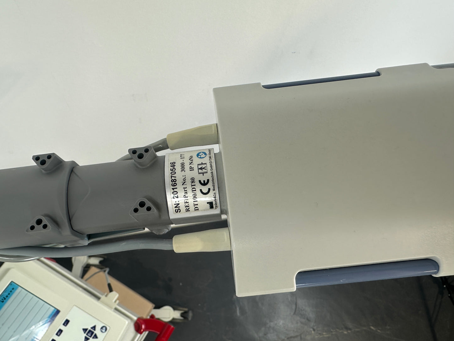 Schiller Cardiovit AT-102 Plus EKG Schreiber & Sauganlage Strässle DT100 inkl. Fahrwagen