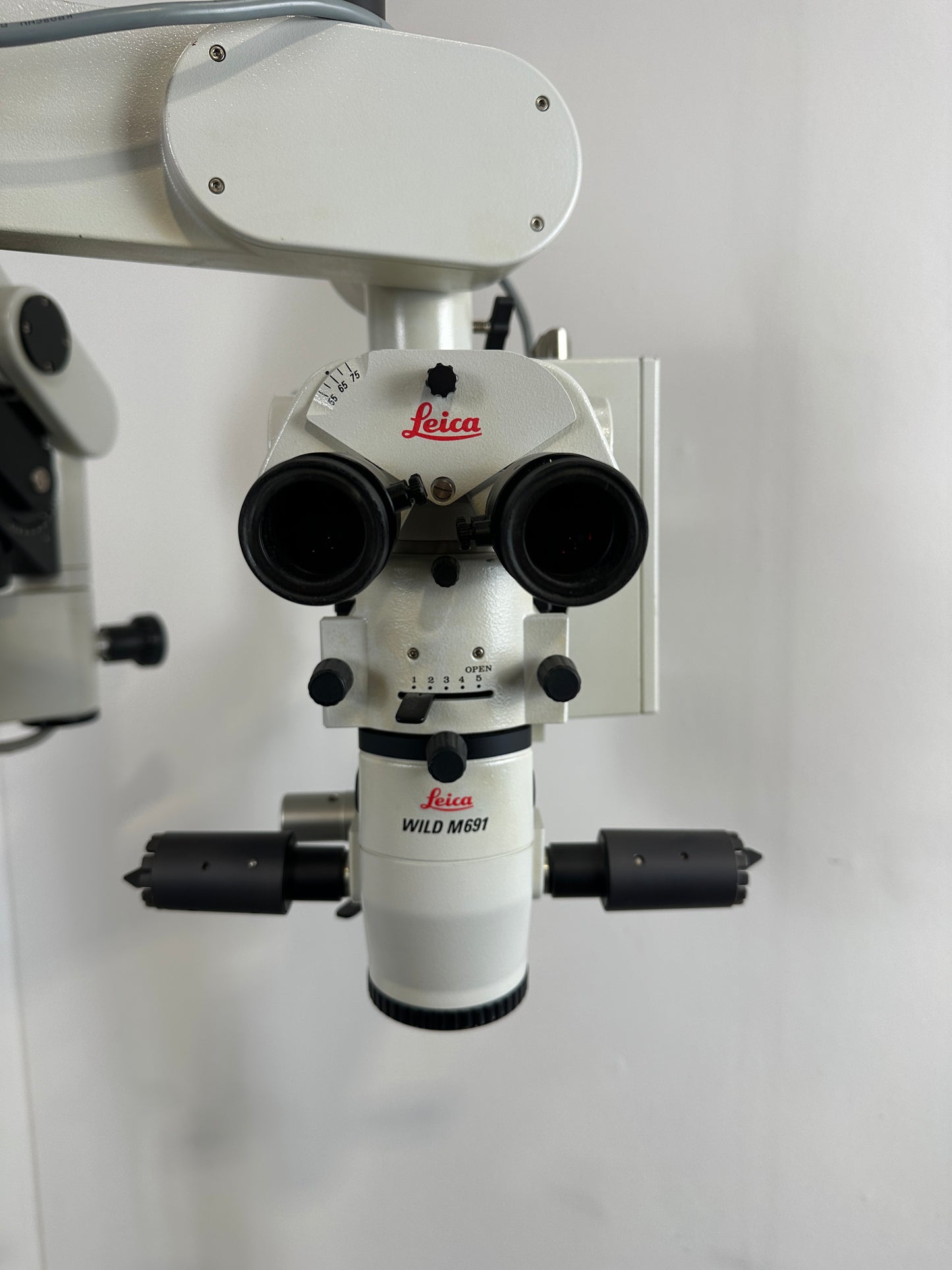 Wild MEL 53 operating microscope