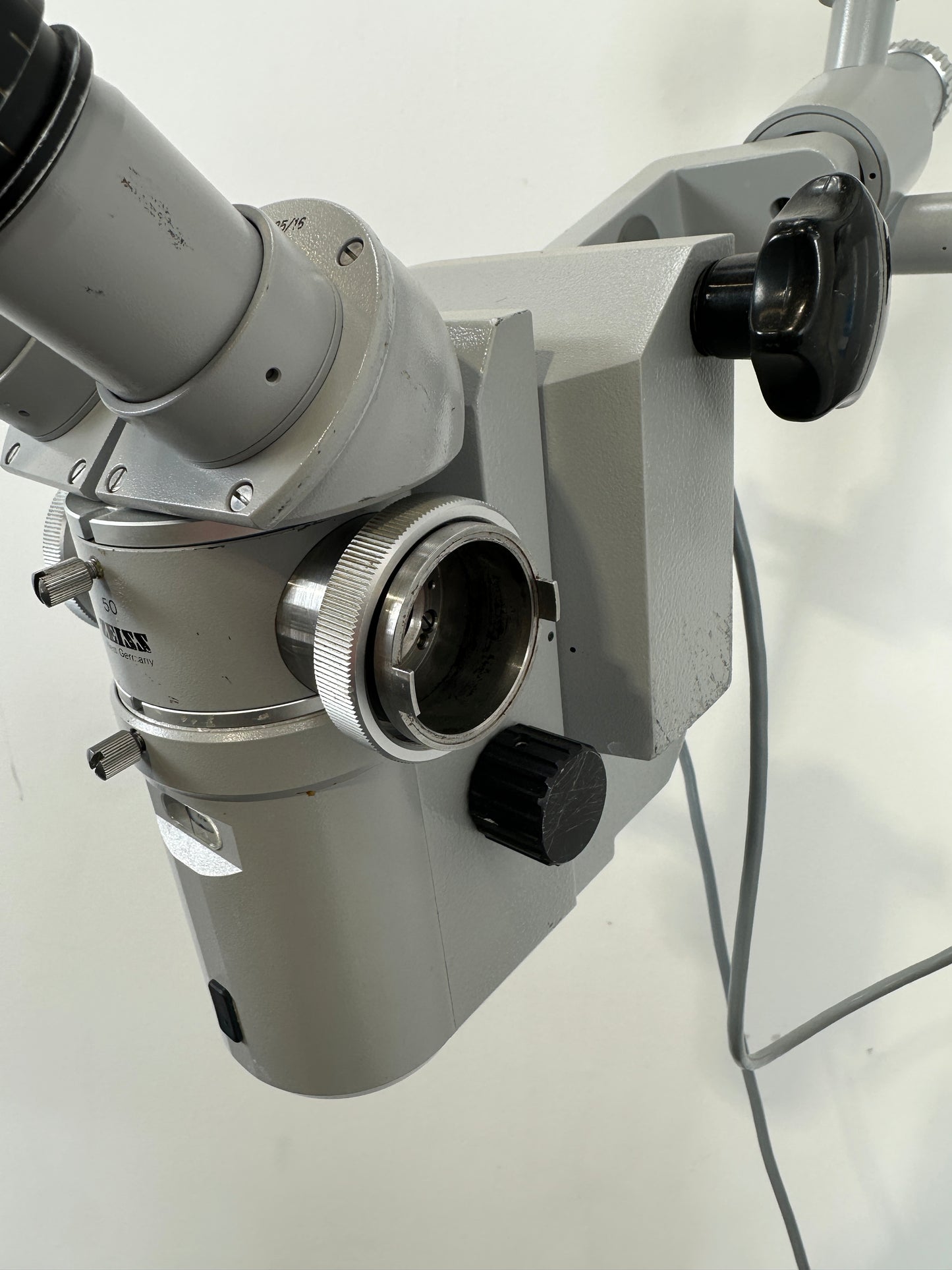 Zeiss OPMI-6S surgical microscope