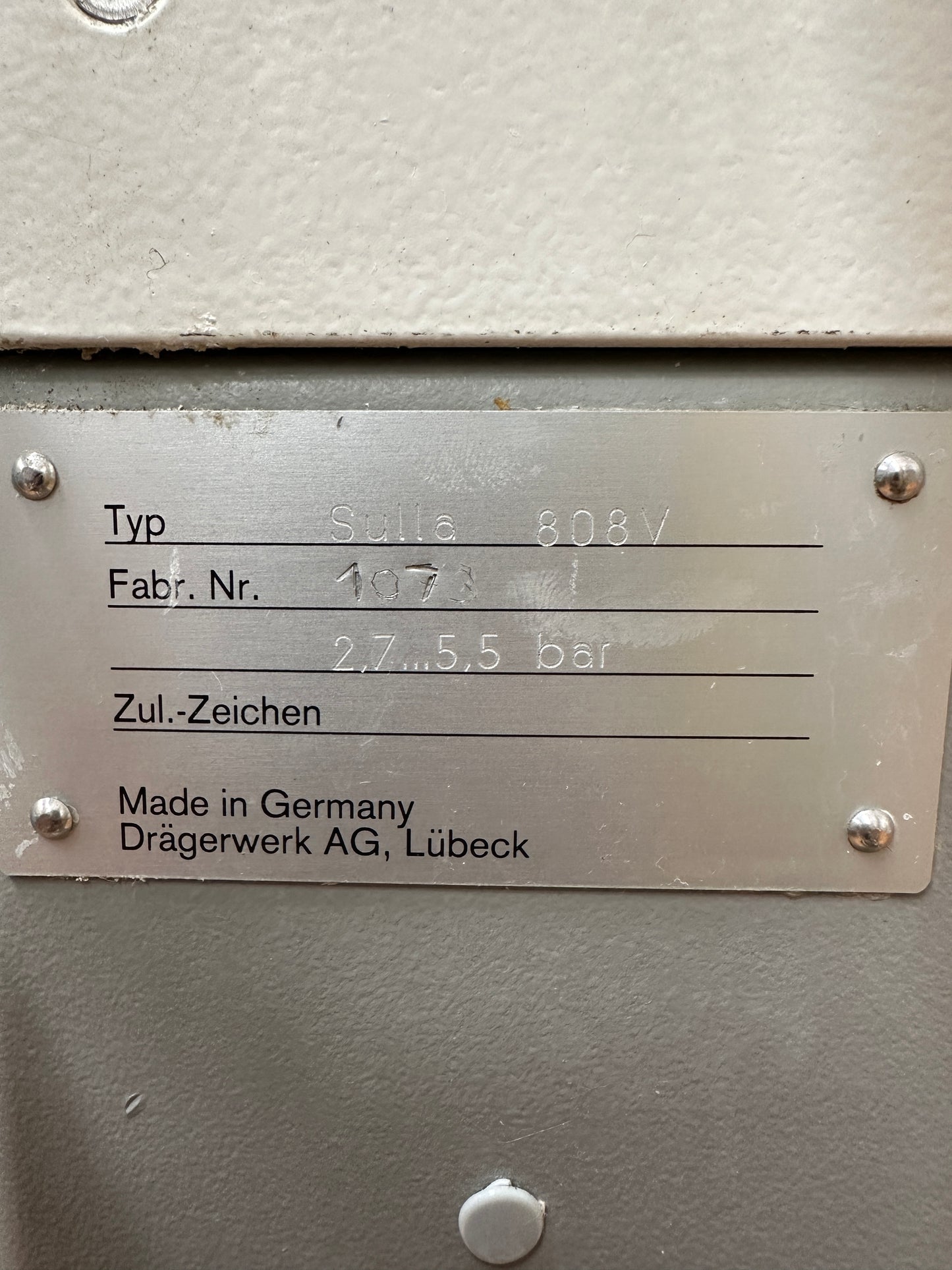 Dräger Sulla 808 V Anesthesia Ventilator