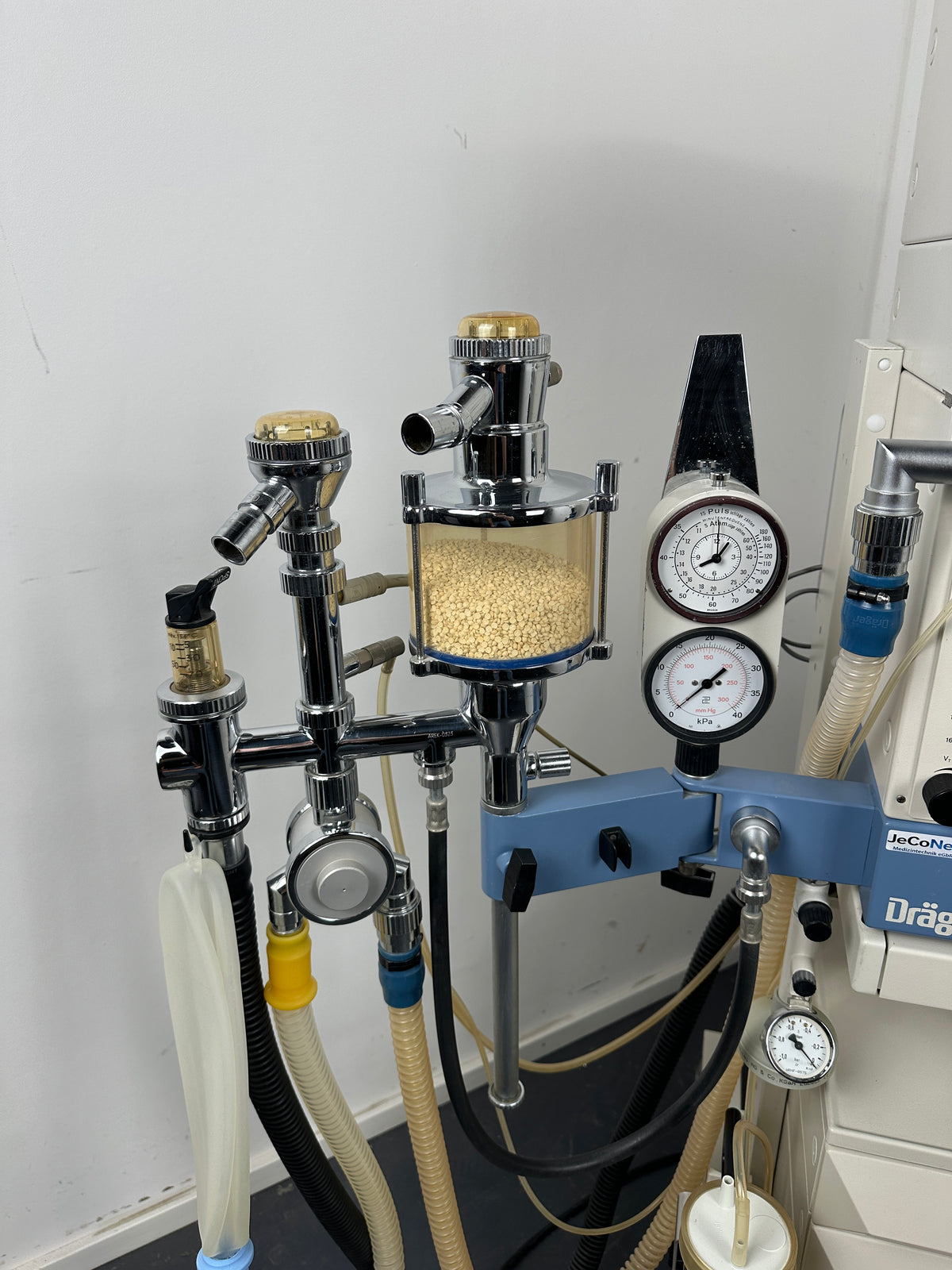 Dräger Sulla 909V Blue Anesthesia Ventilator & PM8050 Ventilog 2