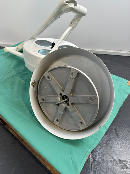 Dr. Mach Triaflex OP-Lampe Deckenmontage