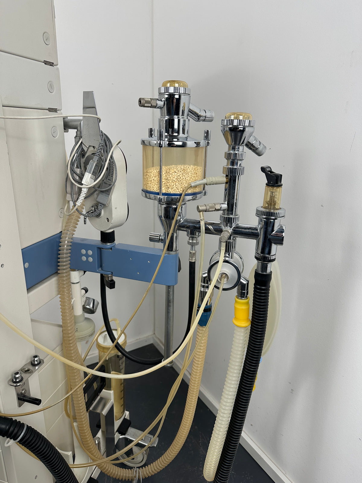 Dräger Sulla 909V Blue Anesthesia Ventilator & PM8050 Ventilog 2