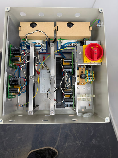 Maquet ALPHAMAQUET Plus 1150.01A1 stationäre OP-Tisch-Säule mit Versorgungseinheit