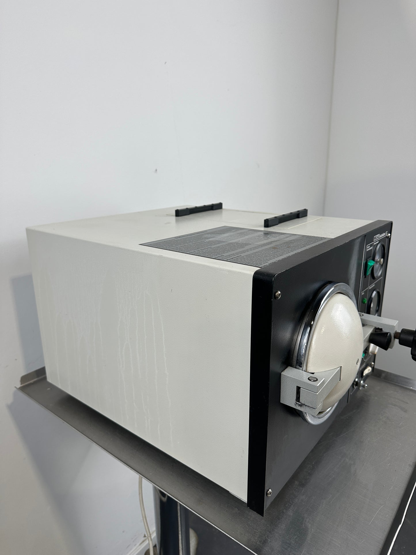 Melag Autoclave 17 Chamber Volume: 11.01dm3 / 11L