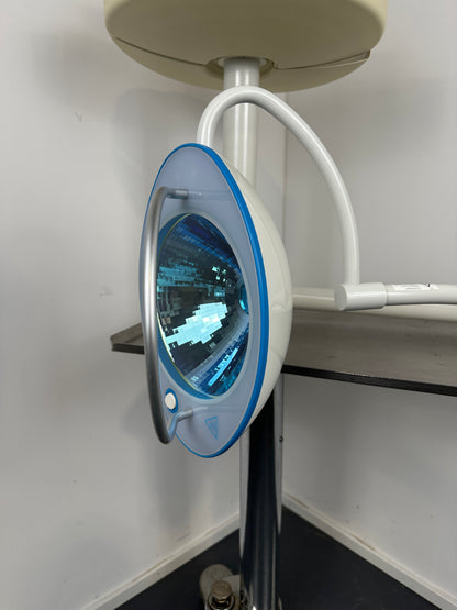 Heraeus Hanaulux Blue 30 OP-Lampe Deckenmontage
