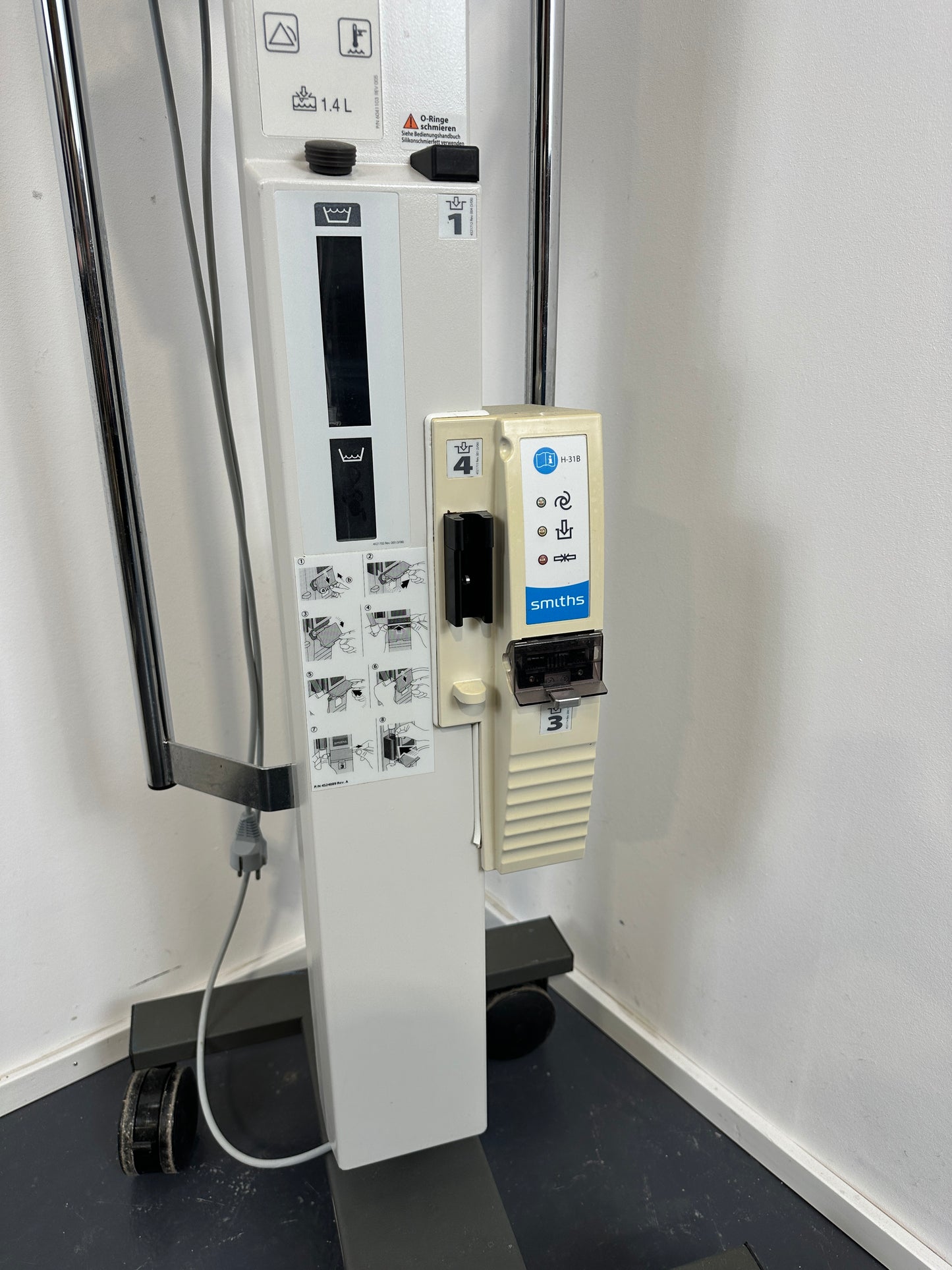 Smith Medical Level 1 Transfusion Unit