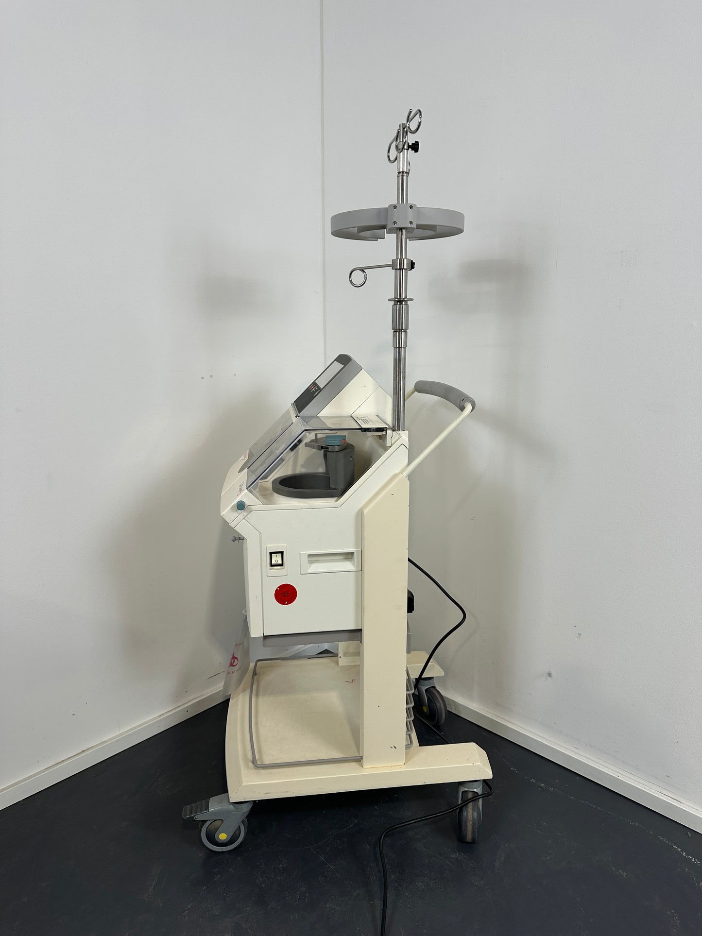 Heamonetics Cell Saver 5 autotransfusion device
