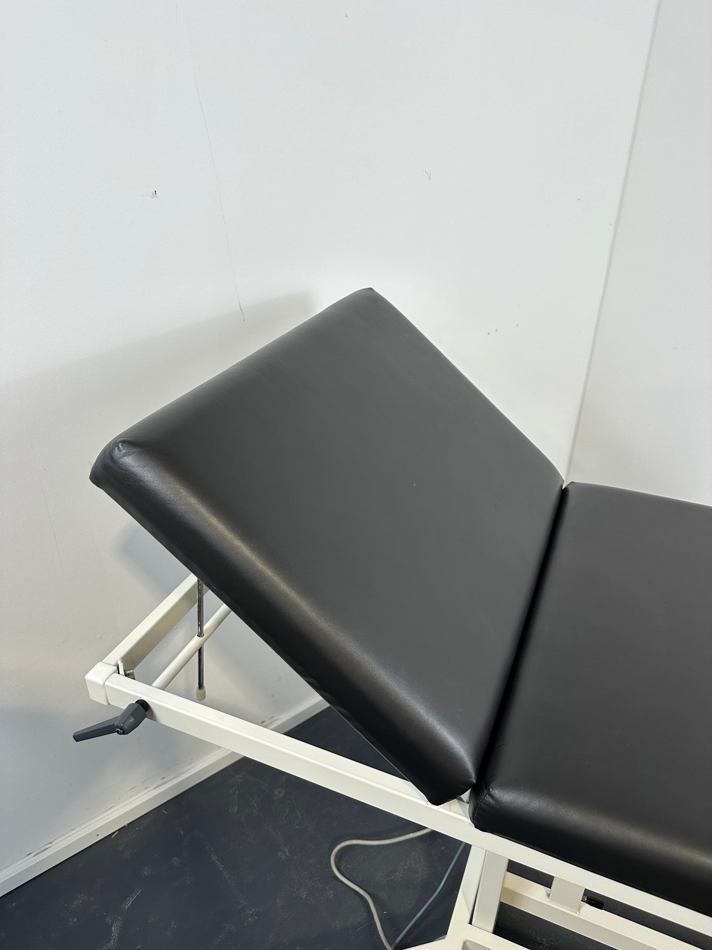 OP-Liege Eron HG-89 E Höhenverstellbar mit Fußschalter